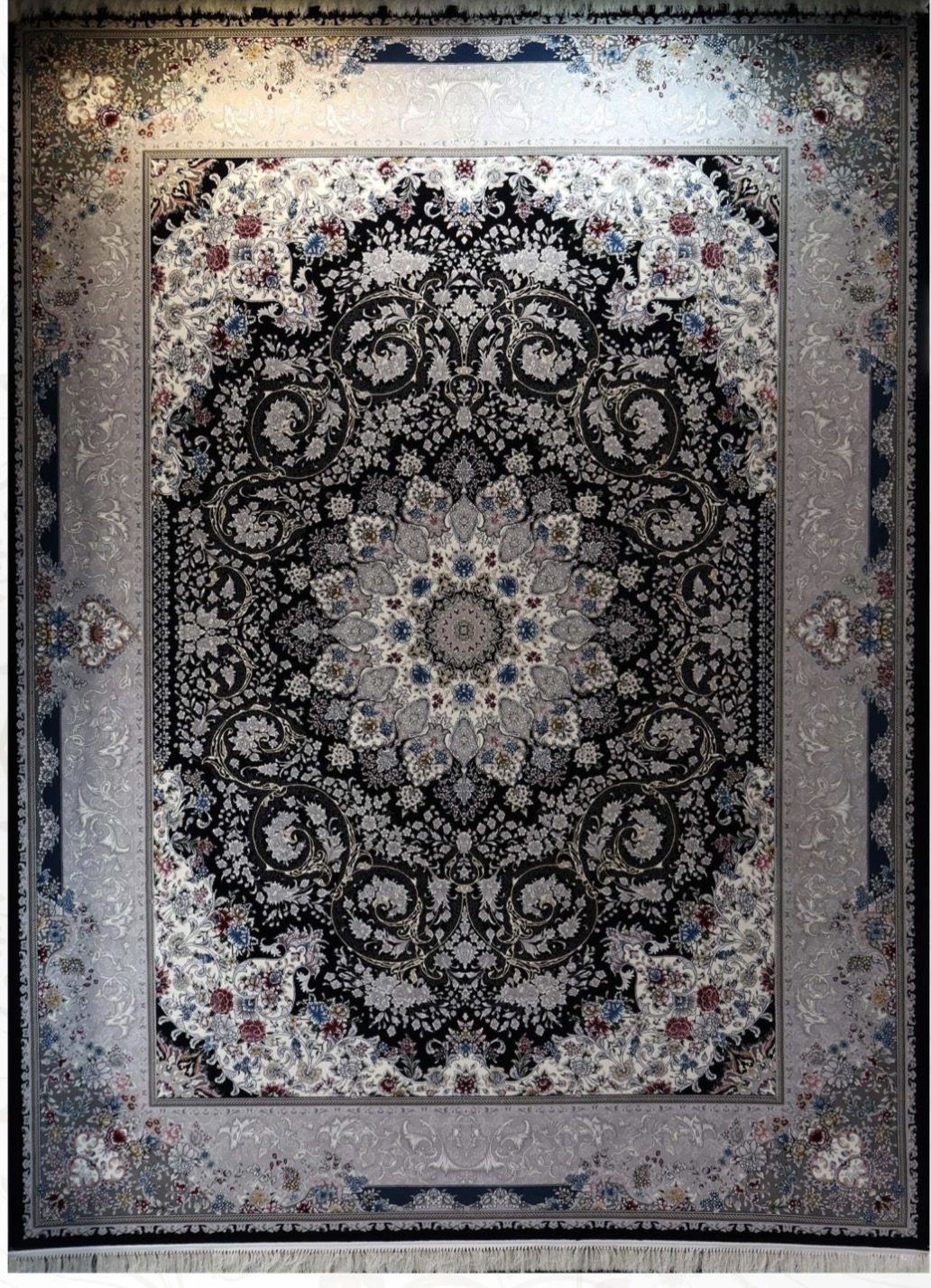 فرش ۷۰۰ شانه 12 متری کاشان رنگ  سرمه ای طرح  شاهانه khan