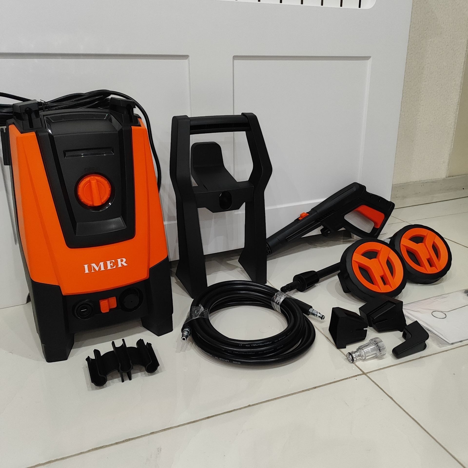 کارواش دینامی 130 بار ایمر مدل LT401G-1600B ظرفیت 130 بار همراه لوازم جانبی کامل
