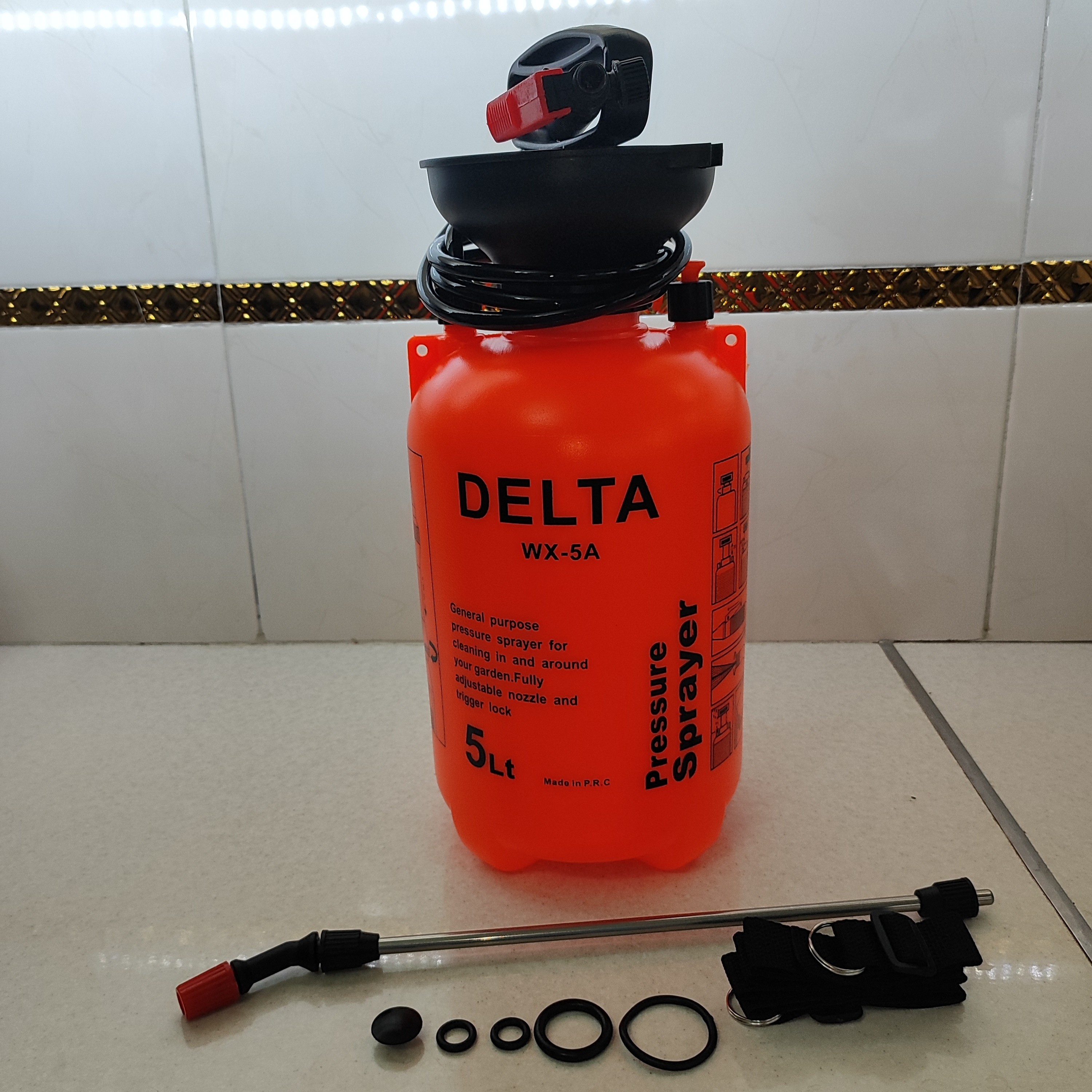 سمپاش دستی 5 لیتری دلتا WX-5A مدل DELTA (لانس استیل) سم پاش دستی 5 لیتری WX-5A DELTA به همراه لوازم جانبی کامل مطابق تصا