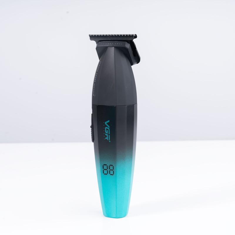 ماشین اصلاح موی سر و صورت وی جی آر مدل V-906 با تیغه سرامیکی پوشش DLC، موتور 9000 دور در دقیقه، باتری 2000 میلیآمپر ساعت با 240 دقیقه عمر شارژ، صفحه نمایش LED، طراحی ارگونومیک و مقاوم، قابلیت صفرزن، خط زن و حجم زن