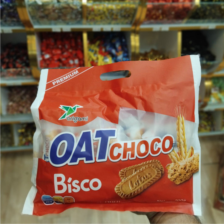چوکوبار غلات با طعم بیسکویت لوتوس اوت چوکو - 200 گرم