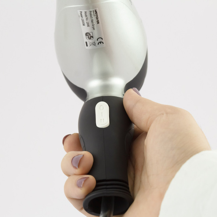 سشوار تاشو هانوور مدل 1846 با موتور AC 1800 وات